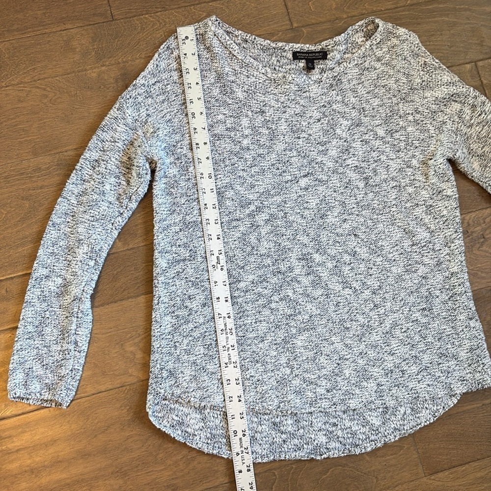 Banana Republic Italian Yarn Sweater Long Sleeve Boat Neck Gray Cream Medium - Picture 6 of 9
